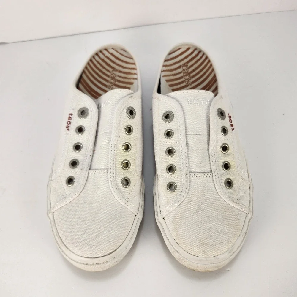 Taos Ez Soul Women's Casual Comfy White Canvas Slip-On Sneakers Size 9.5